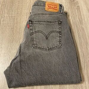 W29  501 Levi’s jeans 🌸
Fits a 7-8 in jeans 
Offers accepted 🌸